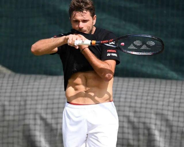 包含穆古鲁扎焦点对战，凯恩与80激战加拿大队分钟，刷新纪录胜负难料！热度持续攀升的词条